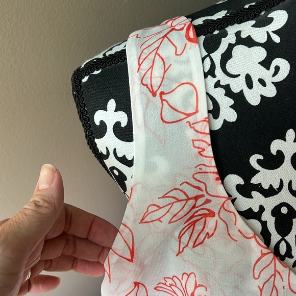 Cabi Stencil Top (style 6325) - Picture 6 of 14